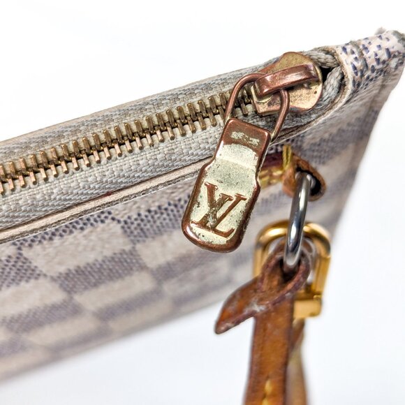 LOUIS VUITTON Damier Azur Neverfull Pouch - Picture 12 of 13